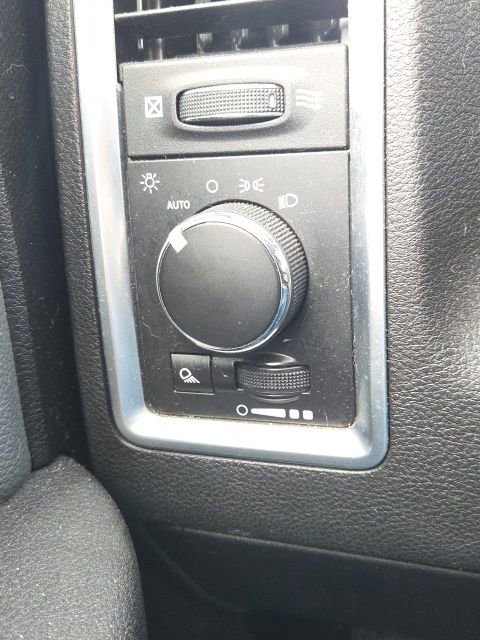 Used 2021 RAM 1500 Classic SLT image 23