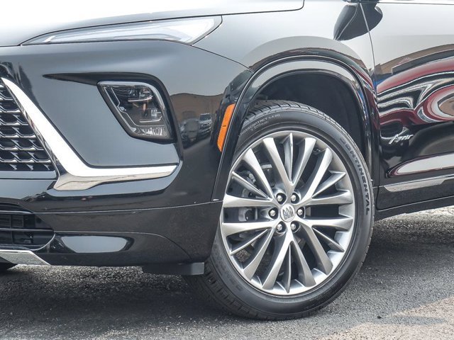 Used 2025 Buick Enclave Avenir w/ Trailering Package, 5000 lbs. AWD/4WD image 4
