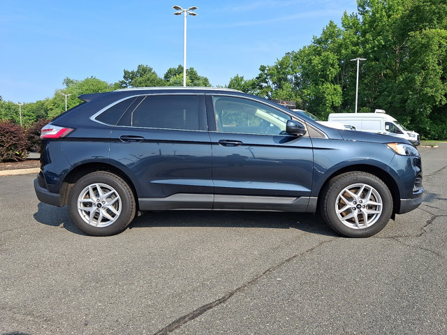 Certified 2024 Ford Edge SEL w/ Convenience Package AWD/4WD image 11