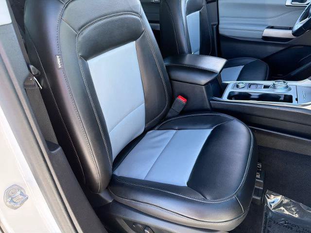 Certified 2022 Ford Explorer XLT w/ Equipment Group 202A AWD/4WD image 23