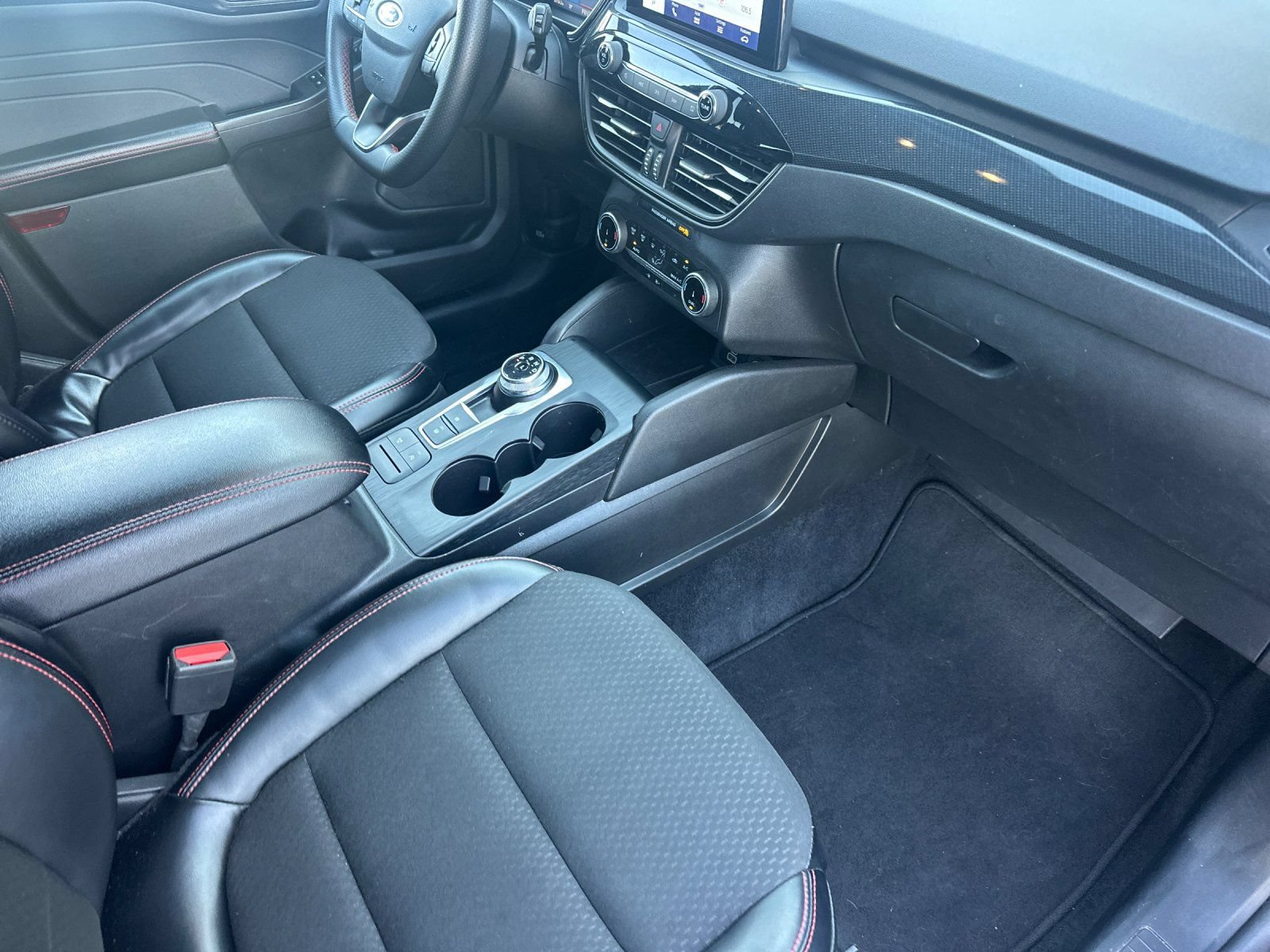 Certified 2025 Ford Escape ST-Line FWD image 16
