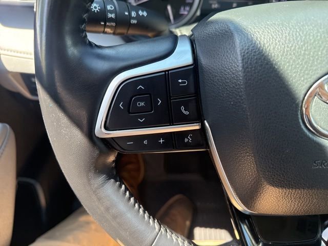 Used 2022 Toyota Highlander Limited AWD/4WD image 23