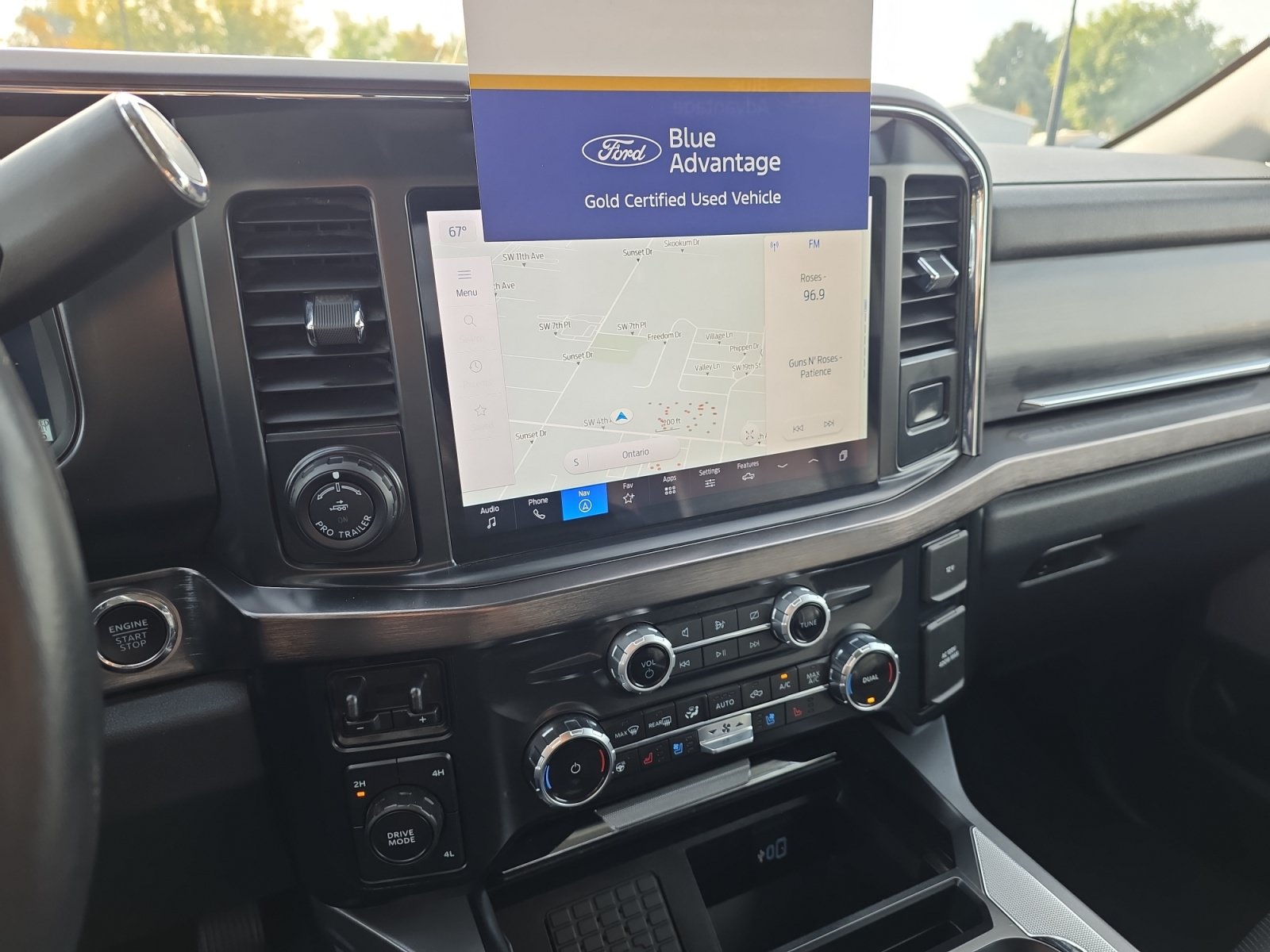 Certified 2024 Ford F450 Lariat w/ Lariat Ultimate Package AWD/4WD image 18
