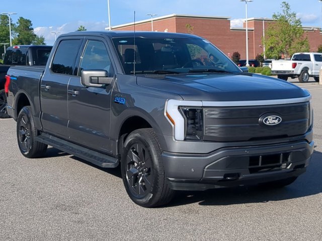 Certified 2025 Ford F150 Lightning Lariat AWD/4WD image 2