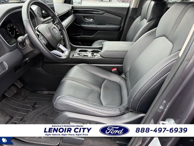 Used 2023 Honda Pilot Touring image 8