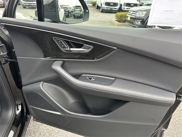 Used 2024 Audi Q7 2.0T Premium Plus image 35