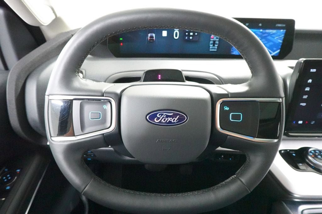 Certified 2025 Ford Expedition Active AWD/4WD image 14
