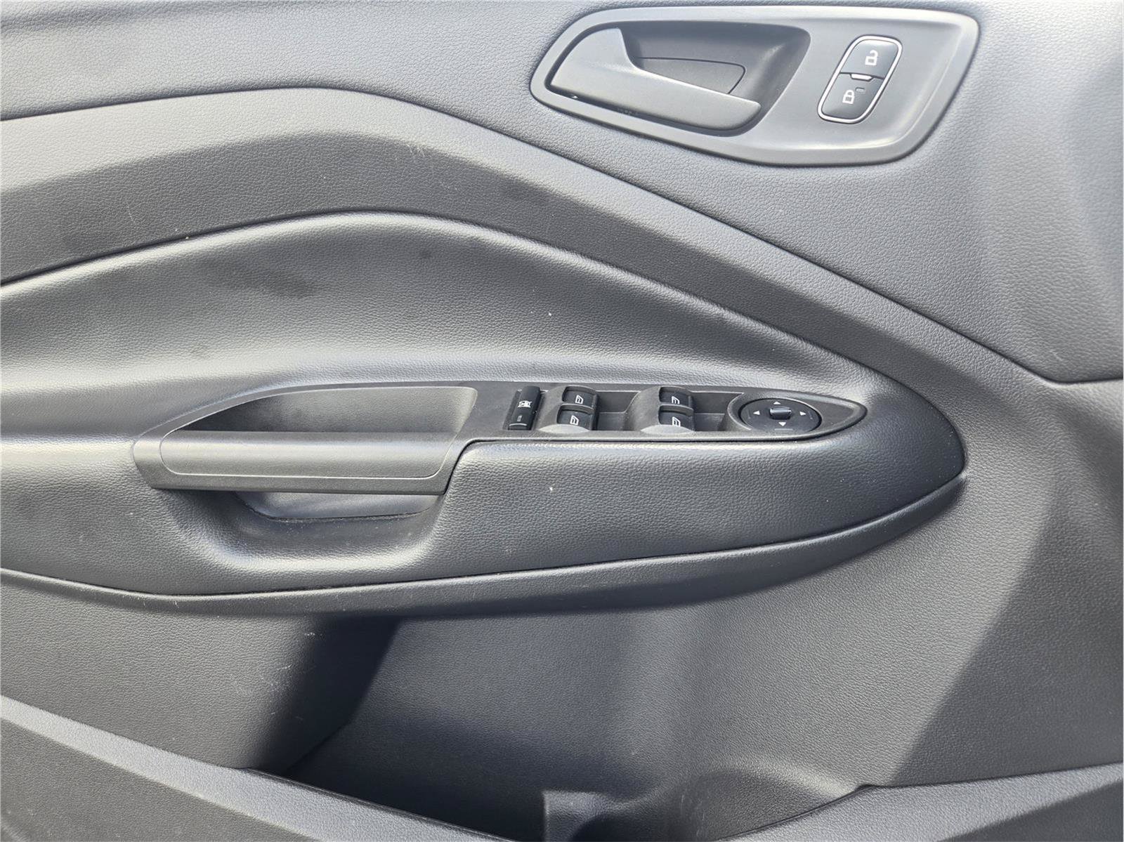 Certified 2019 Ford Escape S FWD image 20