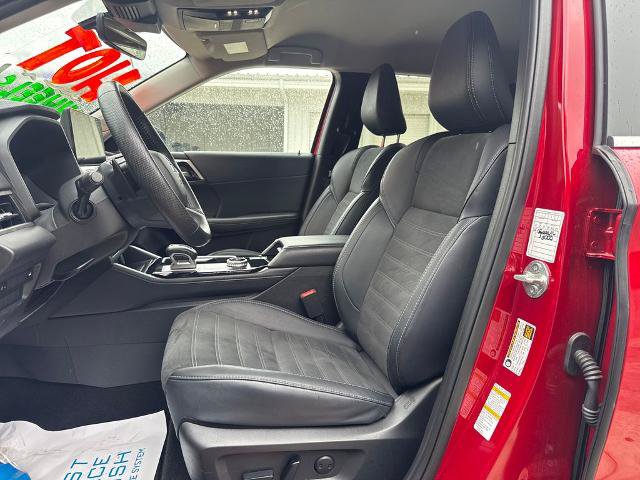 Used 2025 Mitsubishi Outlander SE FWD image 6