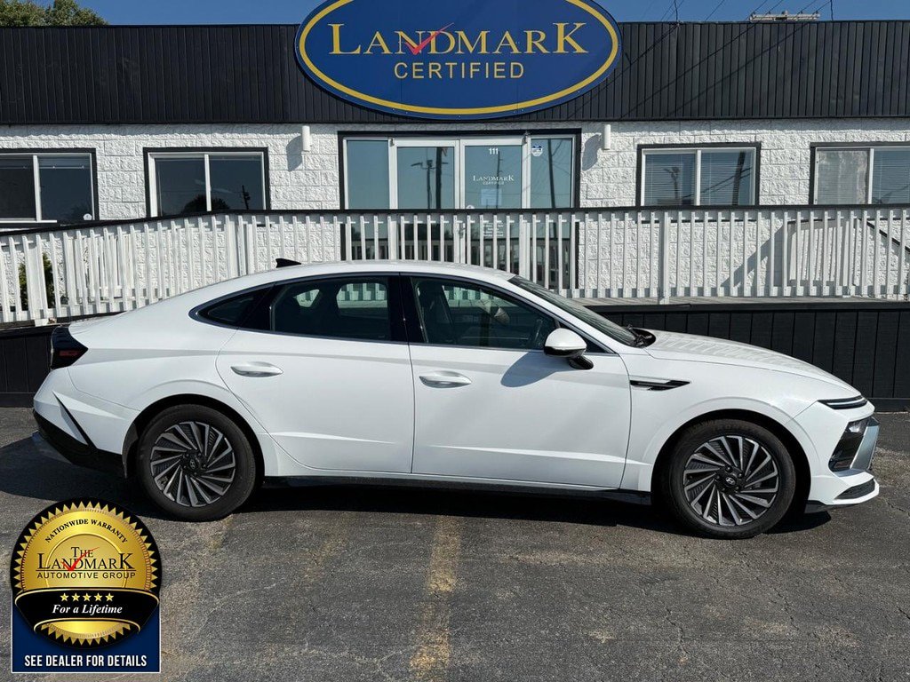 Used 2025 Hyundai Sonata SEL FWD image 4