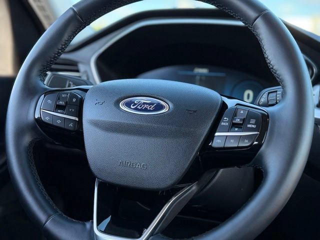 Certified 2025 Ford Escape Platinum AWD/4WD image 8