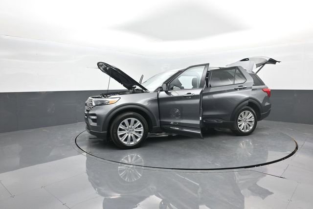 Certified 2023 Ford Explorer Limited w/ Limited Technology Package image 39