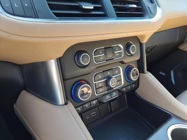 Used 2022 Chevrolet Tahoe Premier w/ Premium Package AWD/4WD image 15
