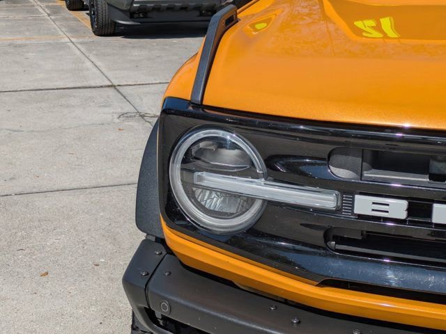 Certified 2021 Ford Bronco Outer Banks w/ Sasquatch Package image 9