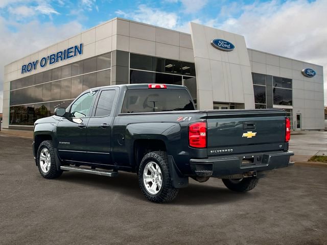 Used 2018 Chevrolet Silverado 1500 LT w/ All Star Edition AWD/4WD image 3