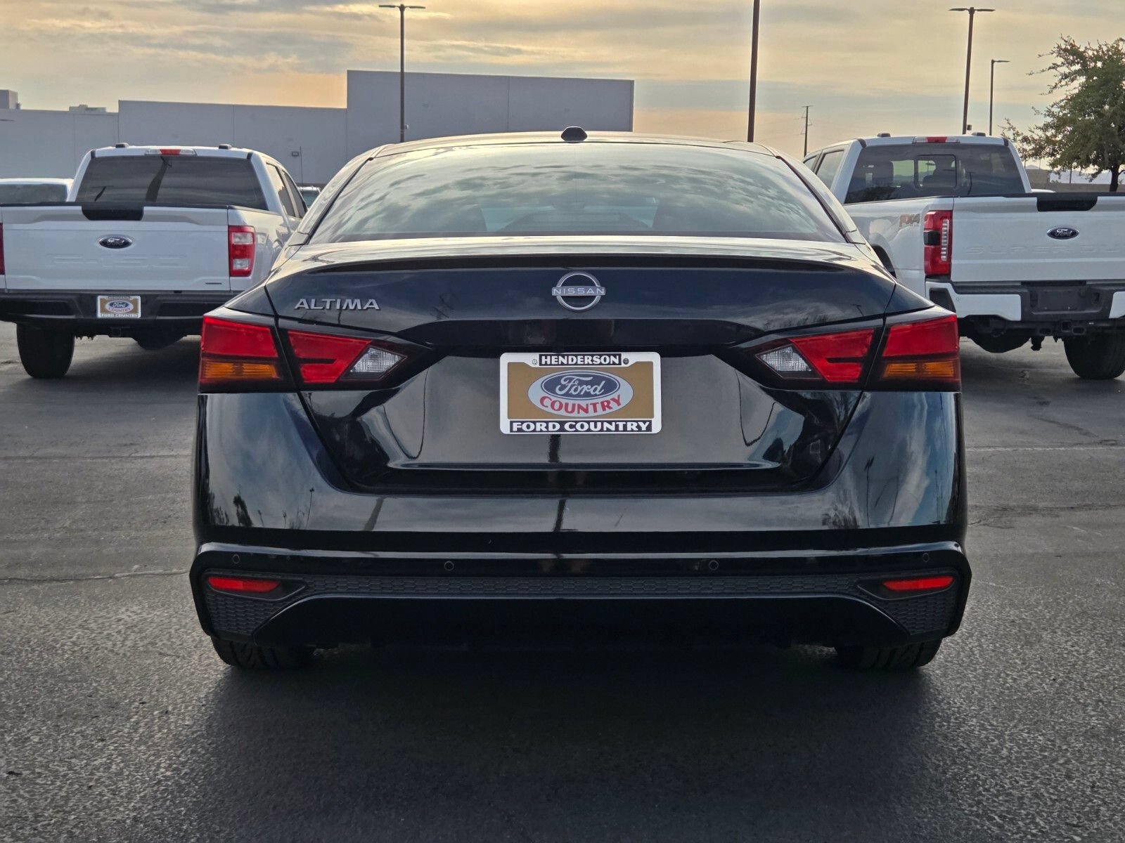 Used 2025 Nissan Altima 2.5 SV FWD image 5