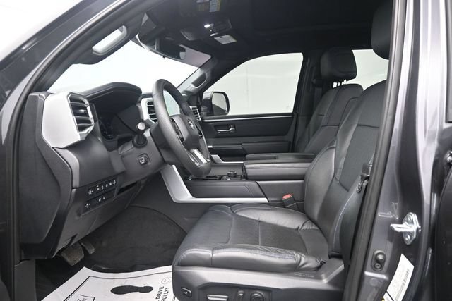 Used 2025 Toyota Tundra Platinum AWD/4WD image 6