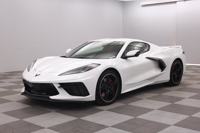 Used 2022 Chevrolet Corvette Stingray Coupe w/ Z51 Performance Package RWD image 6