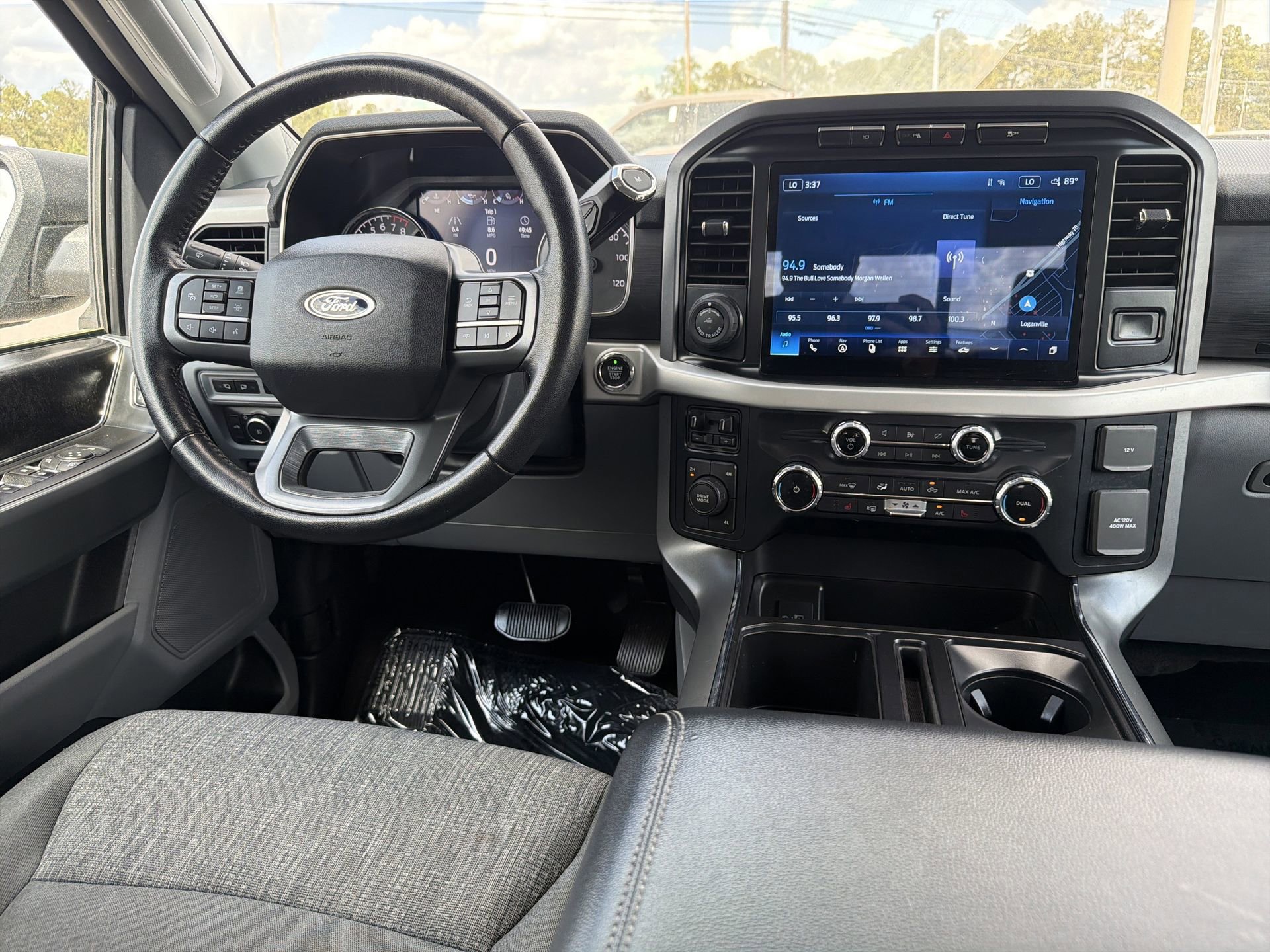 Certified 2022 Ford F150 XLT w/ Equipment Group 302A High image 10