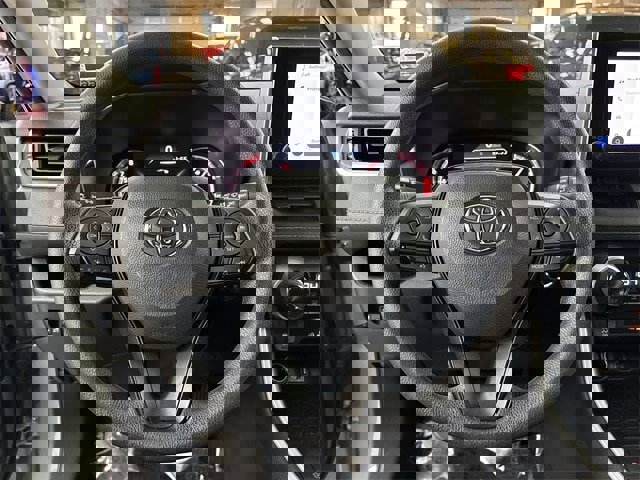 Used 2023 Toyota RAV4 XLE image 6