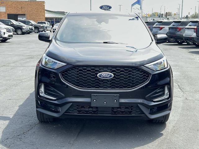 Certified 2022 Ford Edge ST-Line w/ Class II Trailer Tow Package AWD/4WD image 8