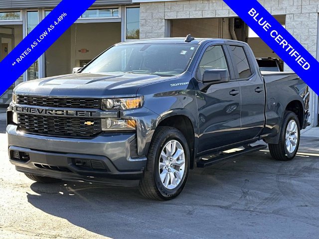 Used 2020 Chevrolet Silverado 1500 Custom w/ Custom Value Package AWD/4WD image 4