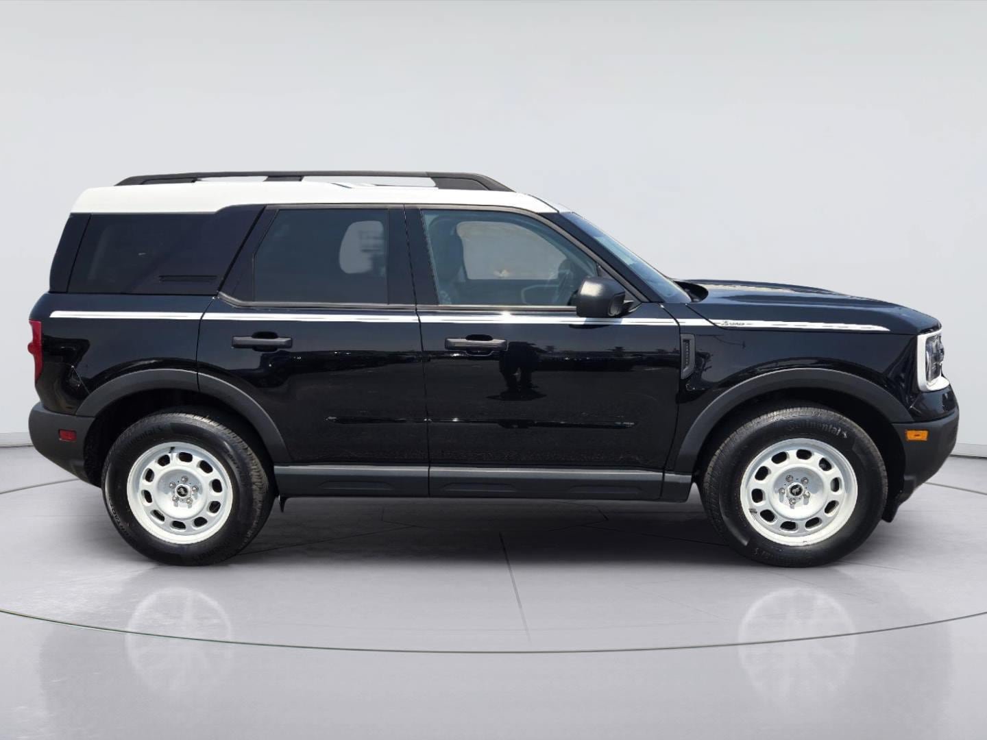 Certified 2025 Ford Bronco Sport Heritage w/ Convenience Package AWD/4WD image 4