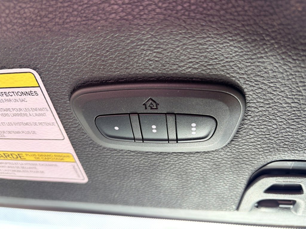 Used 2020 Jeep Wrangler Unlimited Sahara image 18