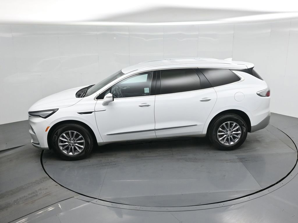Used 2024 Buick Enclave Premium image 24