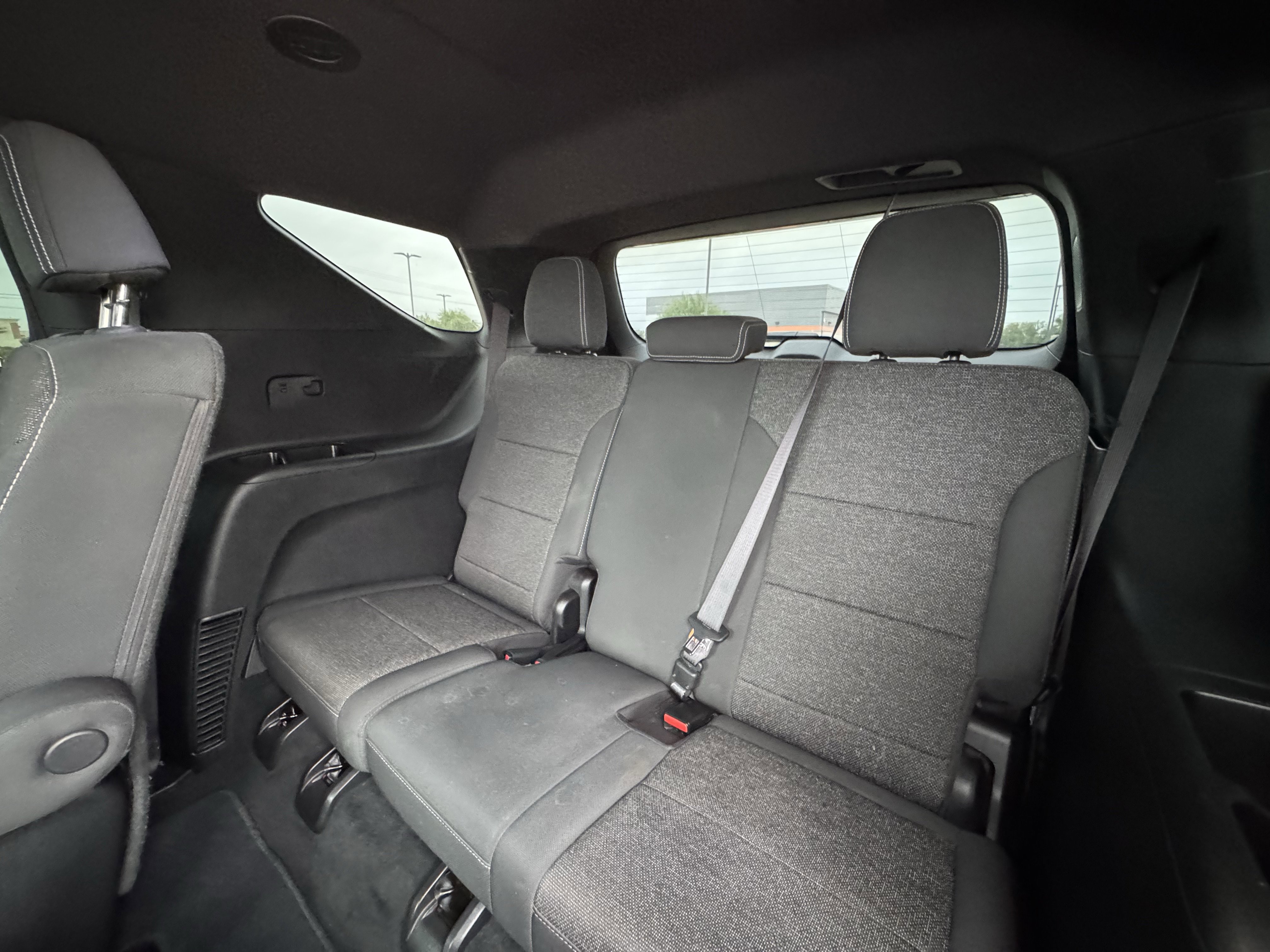 Used 2025 Chevrolet Traverse LT w/ LPO, Floor Liner Package FWD image 26
