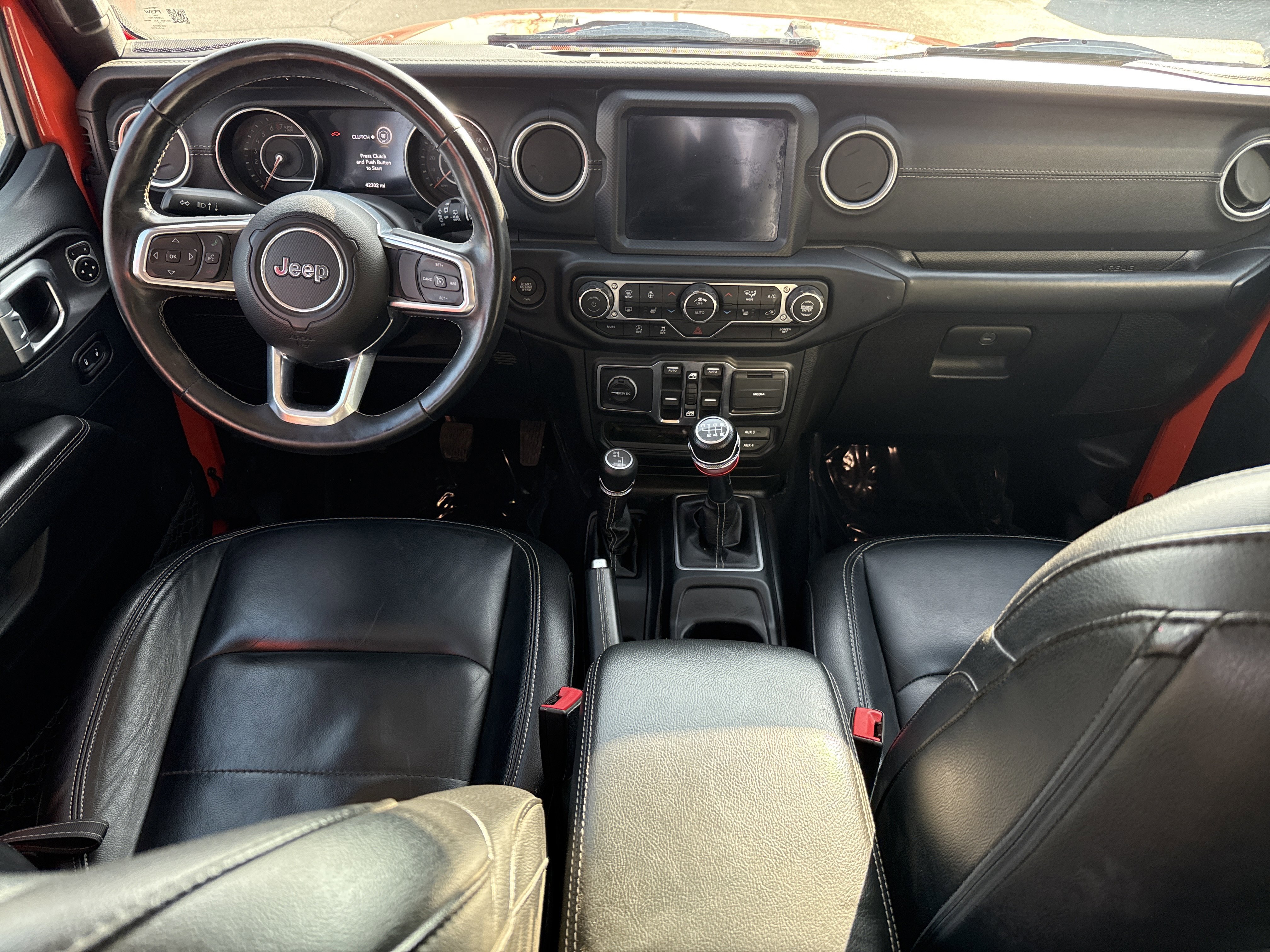 Used 2019 Jeep Wrangler Unlimited Sahara w/ Uconnect 4C Nav & Sound Group image 35