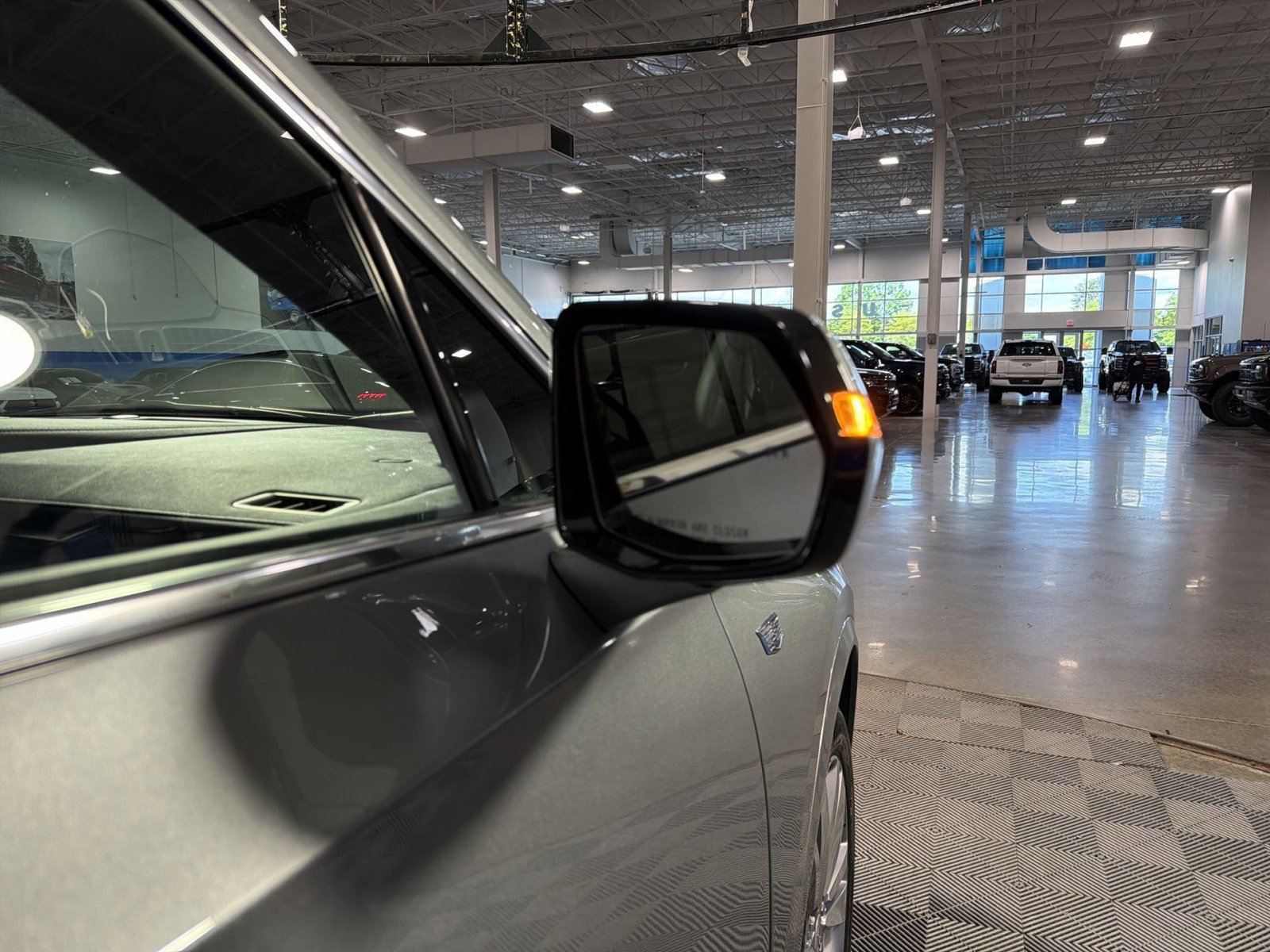 Used 2023 Cadillac XT6 Premium Luxury AWD/4WD image 23