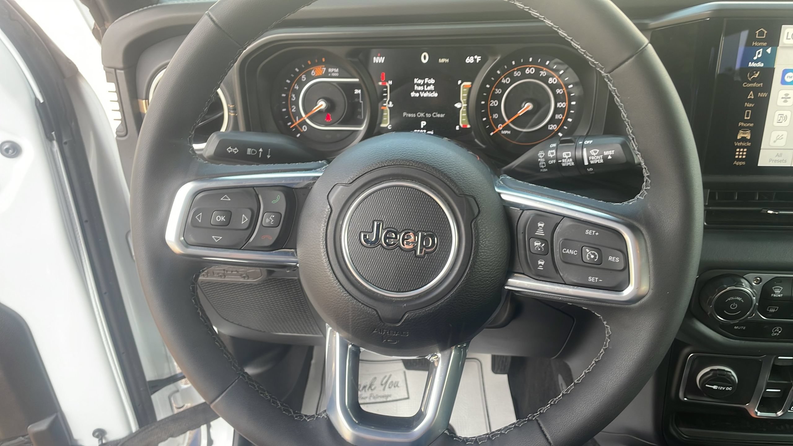 Used 2025 Jeep Wrangler Unlimited Sahara AWD/4WD image 19