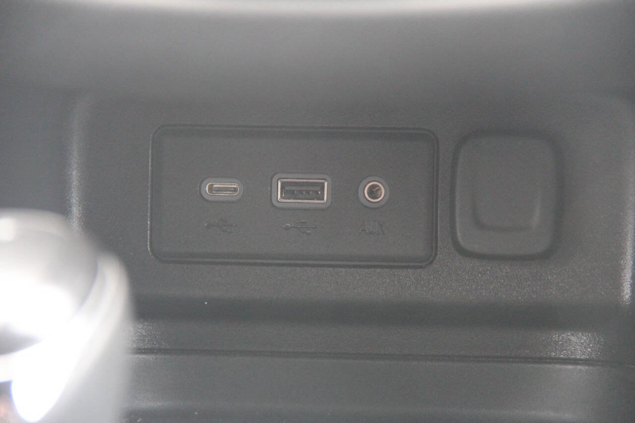 Used 2020 Chevrolet Equinox LT image 21