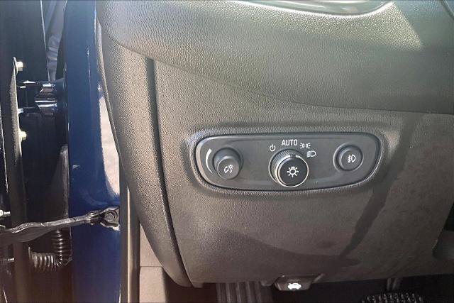 Used 2022 Chevrolet Equinox Premier FWD image 31