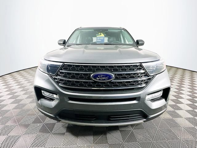 Certified 2023 Ford Explorer XLT w/ Equipment Group 202A image 10