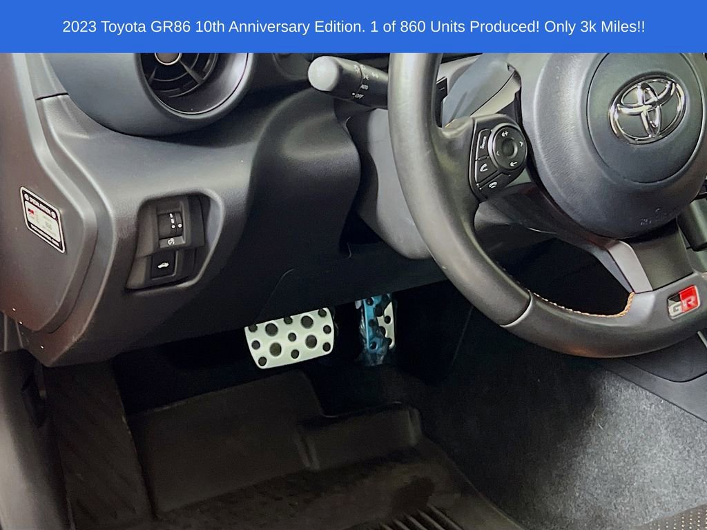 Used 2023 Toyota GR86 10th Anniversary SE image 10