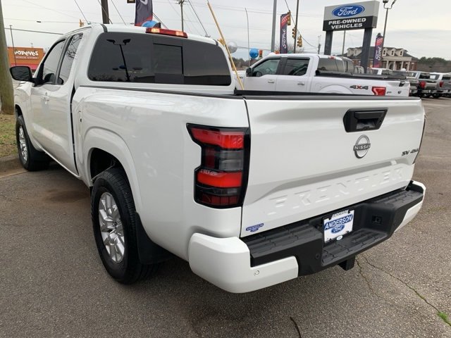 Used 2024 Nissan Frontier SV w/ SV Convenience Package image 2