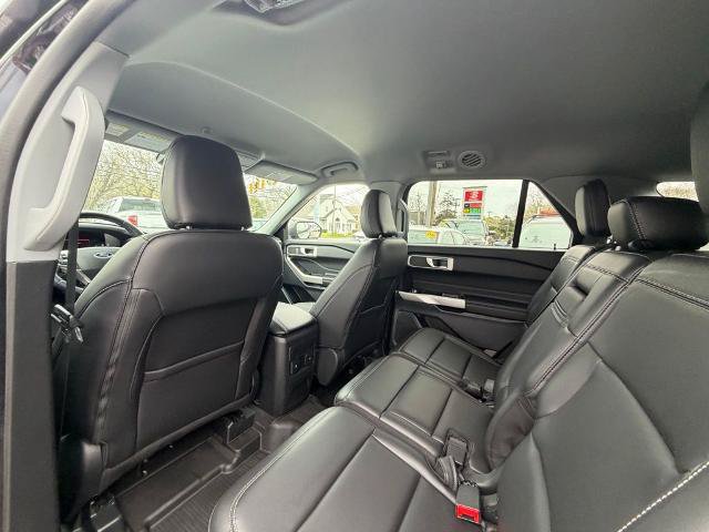 Certified 2023 Ford Explorer XLT w/ Equipment Group 202A AWD/4WD image 18