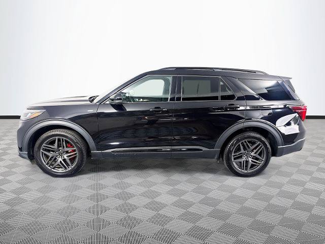 Certified 2025 Ford Explorer ST-Line w/ ST-Line Street Pack AWD/4WD image 4