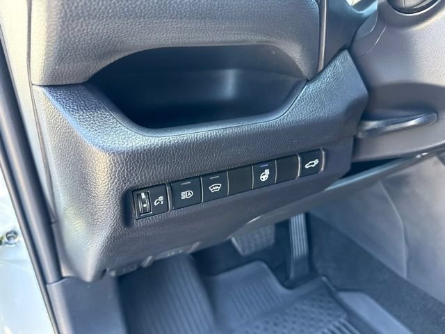 Used 2025 Toyota RAV4 XLE w/ Convenience Package AWD/4WD image 16