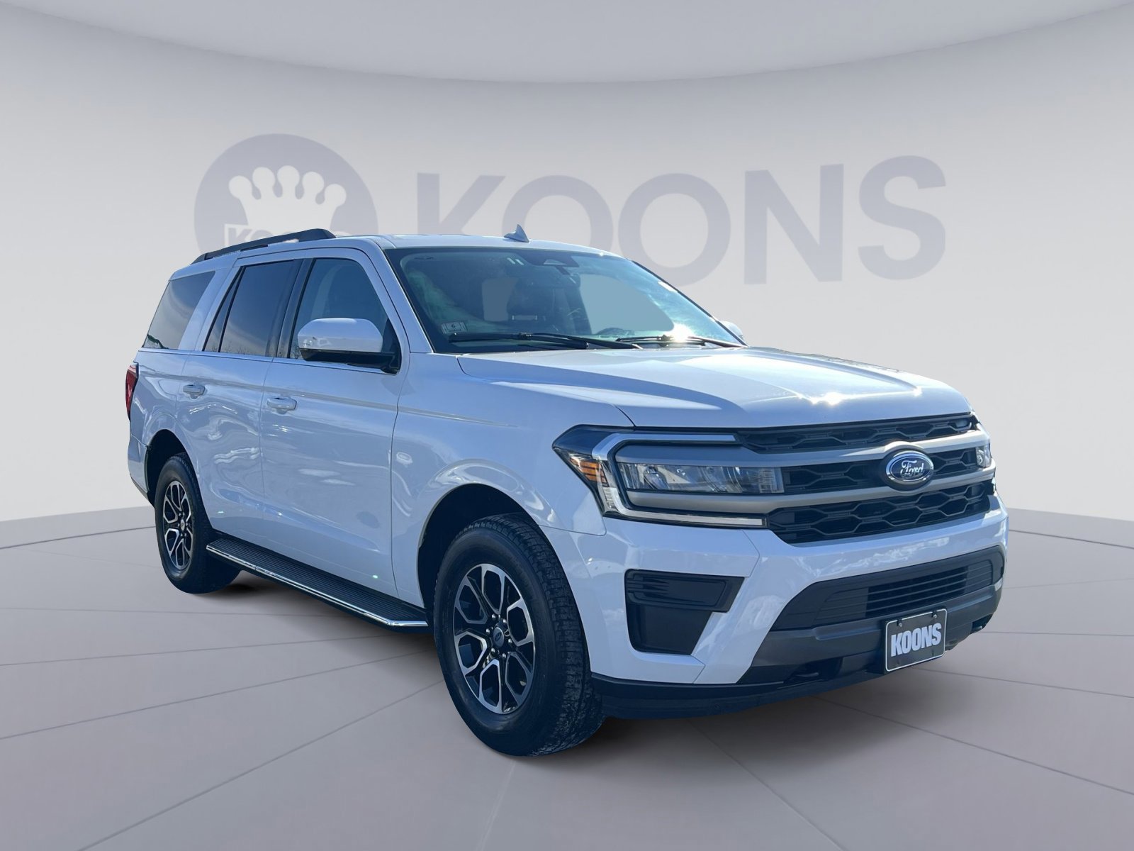 Certified 2023 Ford Expedition XLT image 7