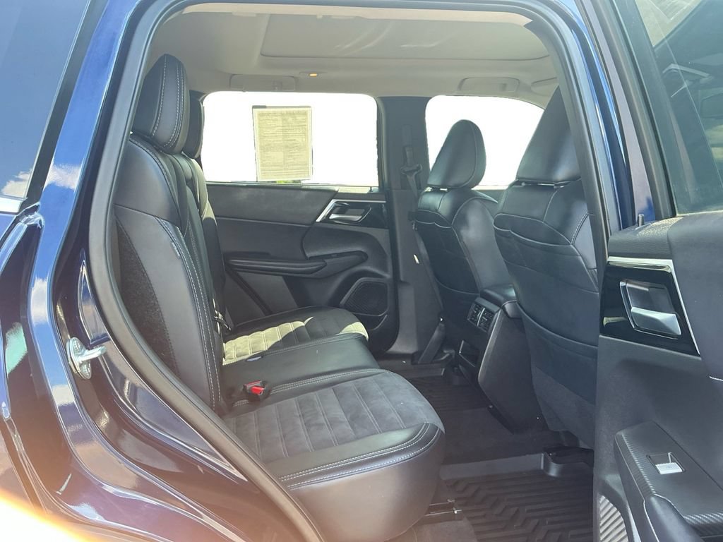 Used 2024 Mitsubishi Outlander SE FWD image 23