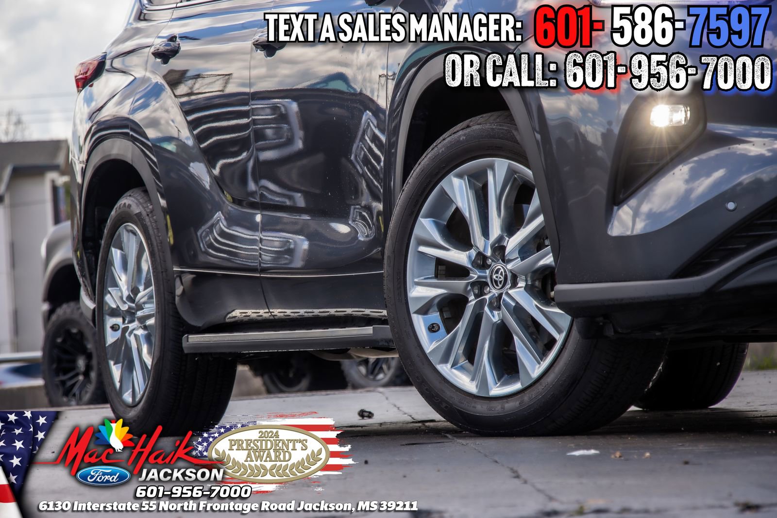 Used 2025 Toyota Highlander Limited FWD image 2
