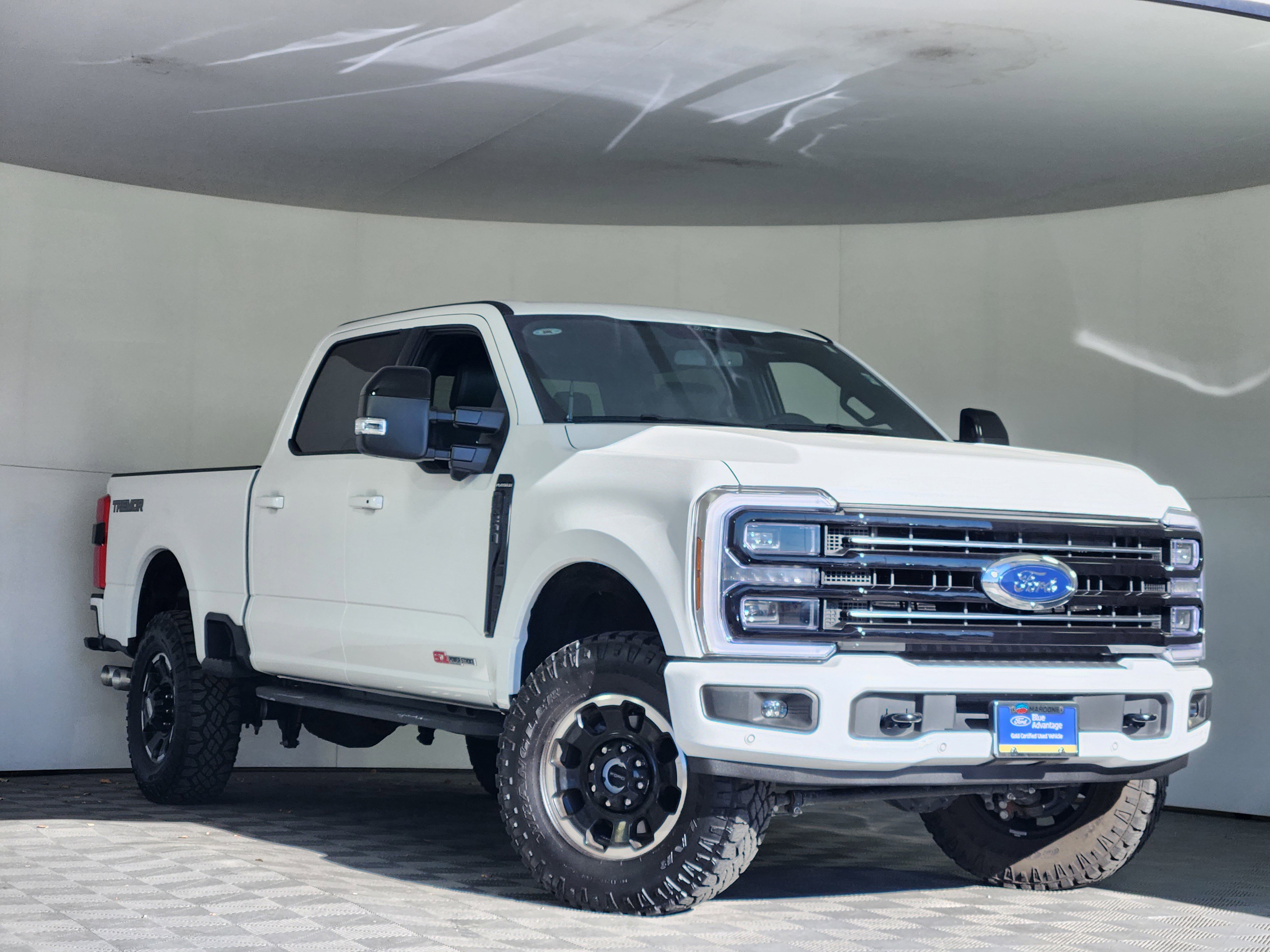 Certified 2025 Ford F250 Platinum w/ Tremor Off-Road Package