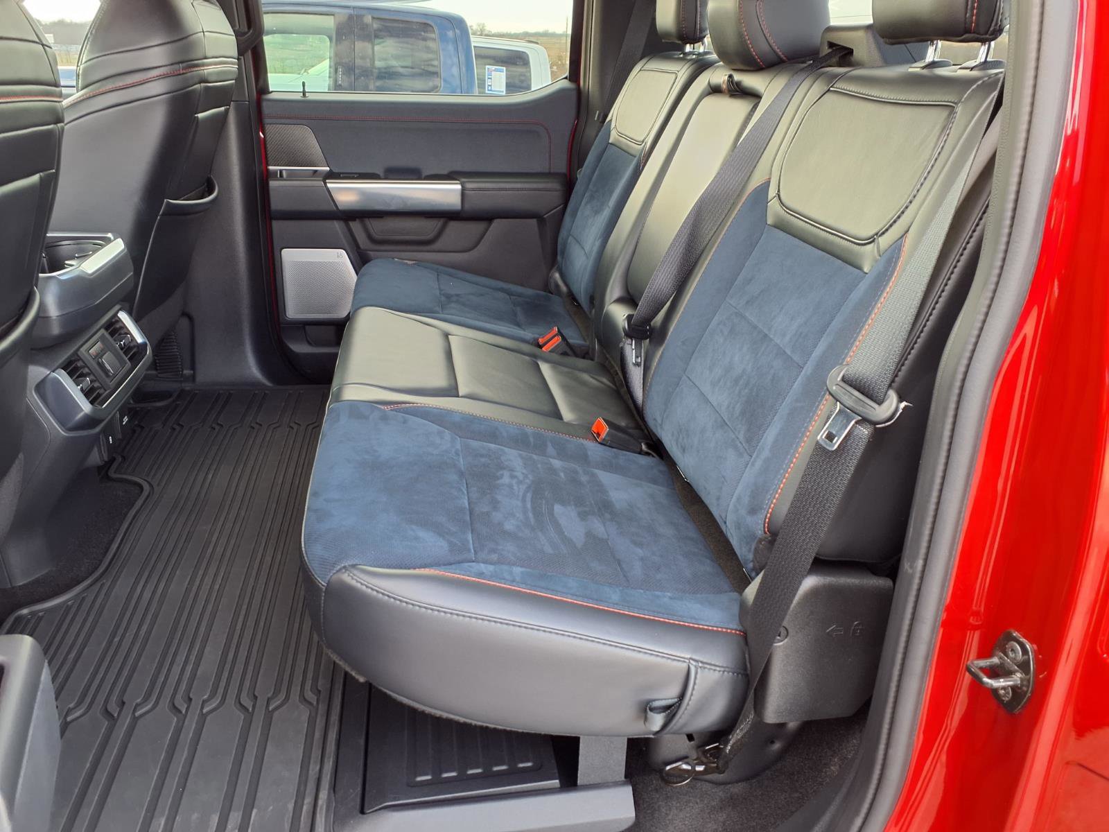 Certified 2022 Ford F150 Raptor w/ Equipment Group 801A High image 10