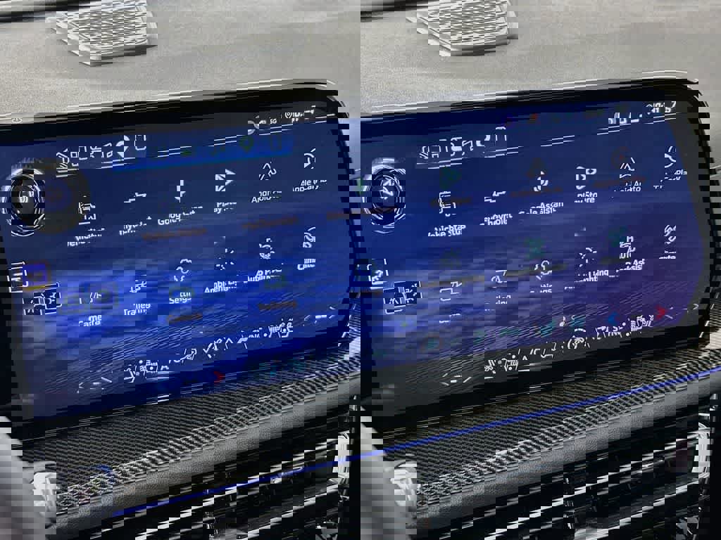 Used 2026 Chevrolet Traverse High Country w/ LPO, Floor Liner Package image 20