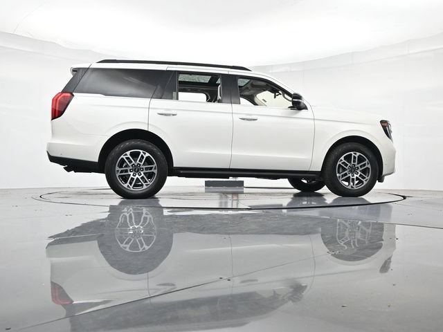 Certified 2025 Ford Expedition Active AWD/4WD image 37