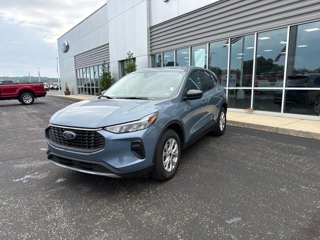 Certified 2025 Ford Escape Active AWD/4WD image 7