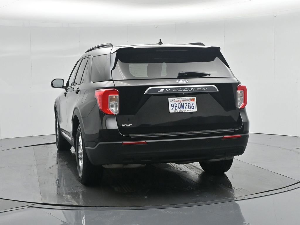 Certified 2022 Ford Explorer XLT image 18